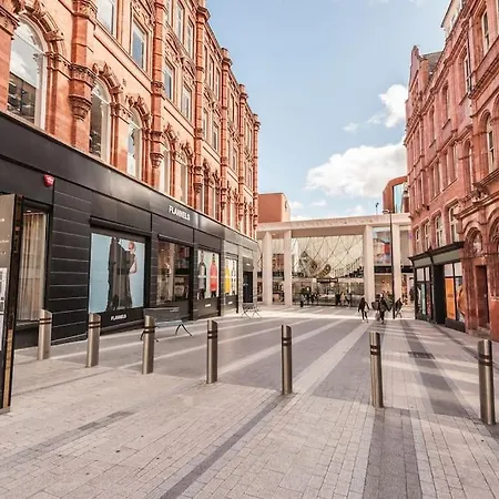 Pass The Keys Shoppers Oasis - Heart Of Leeds Centre Apartment