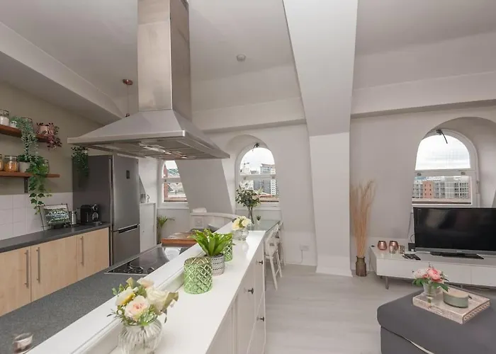 Shoppers Oasis - Heart Of Centre - Pass The Keys