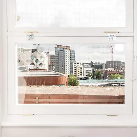 Lejlighed Shoppers Oasis - Heart Of Centre - Pass The Keys *