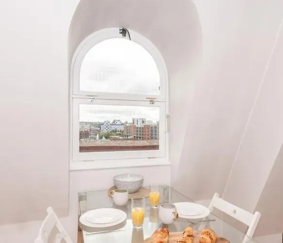 Shoppers Oasis - Heart Of Centre - Pass The Keys Apartment