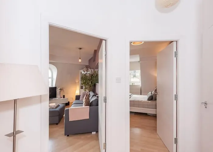 Shoppers Oasis - Heart Of Centre - Pass The Keys Apartment *