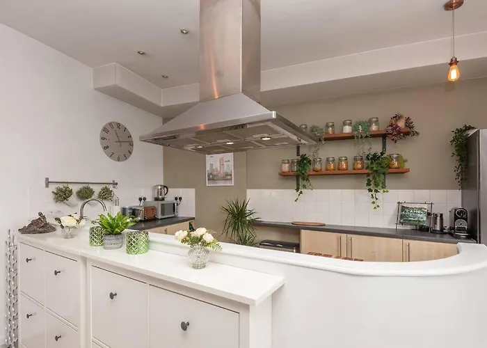 Shoppers Oasis - Heart Of Centre - Pass The Keys