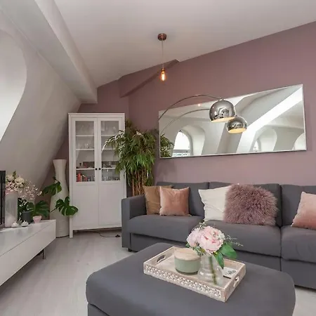 Shoppers Oasis - Heart Of Centre - Pass The Keys Apartament *