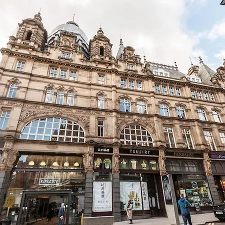 Apartament Shoppers Oasis - Heart Of Centre - Pass The Keys *